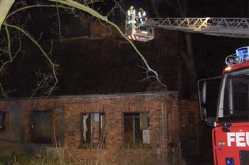 Kontrolle von der Drehleiter aus