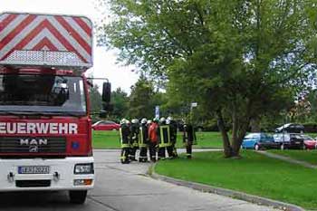 Einsatzbesprechung mit allen Kameraden