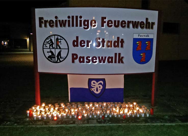 Kerzen f�r die Opfer