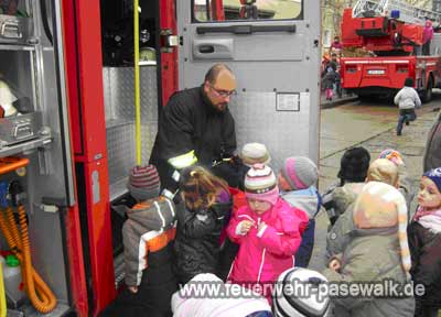 Foto: &copy; Copyright: Feuerwehr Pasewalk, Verwendung nur in den engen Grenzen des Urheberrechtes, und nur mit Zustimmung des Autors erlaubt!